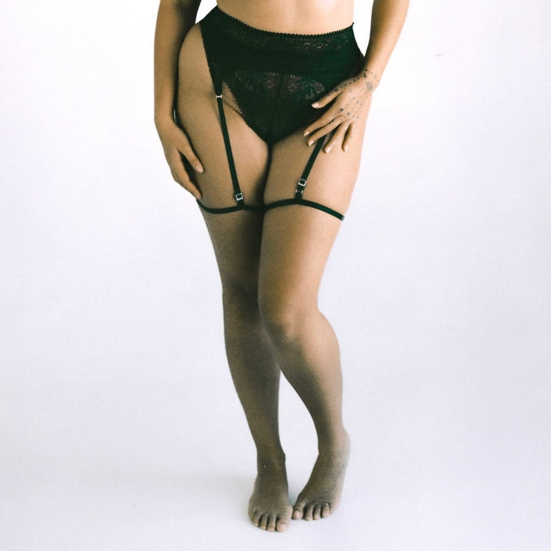 Amara Garter - Black