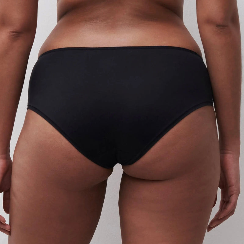 Norah Chic Shorty - Black